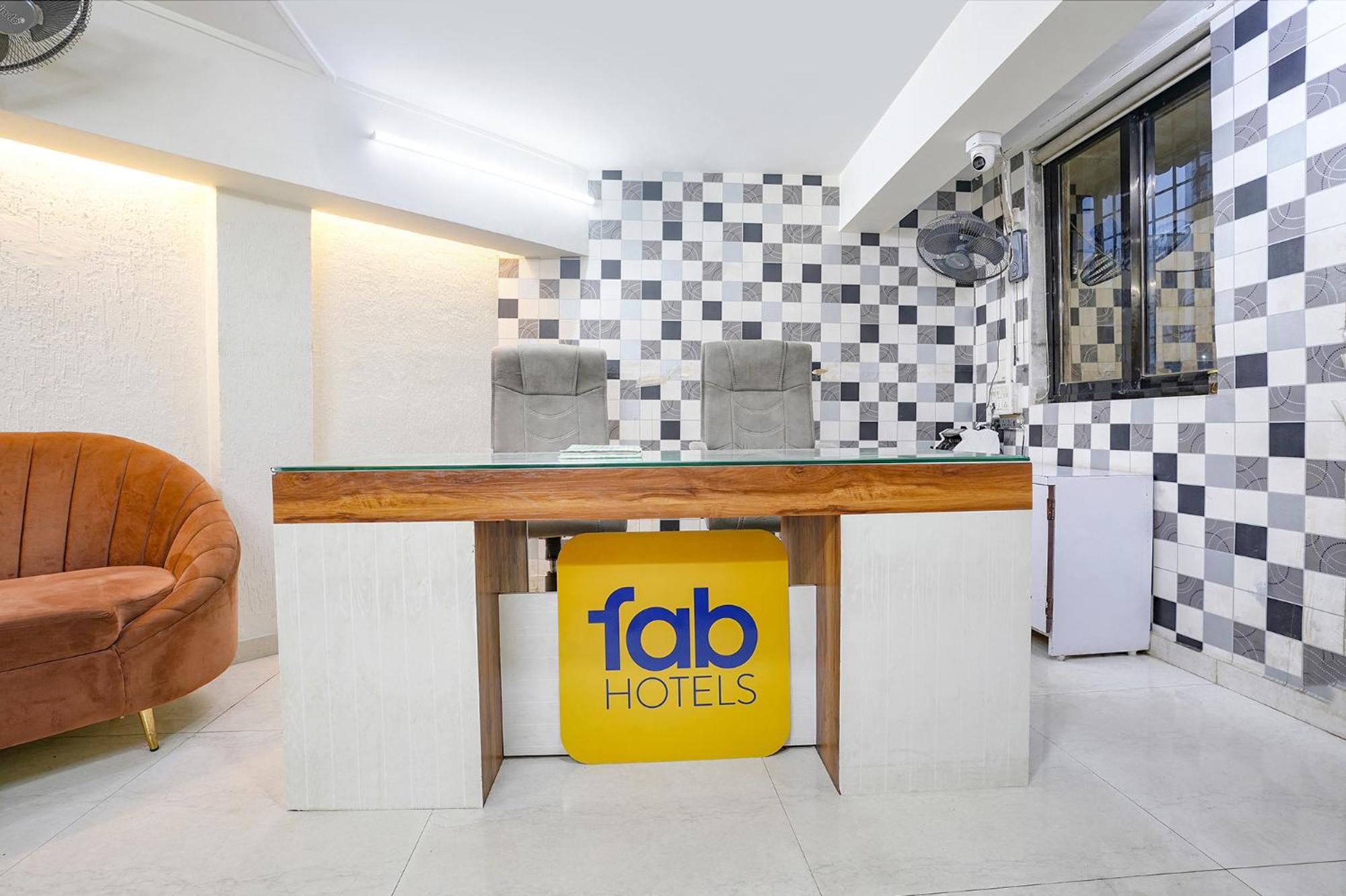 Fabhotel Shree Balaji Apartment Bombaim Exterior foto
