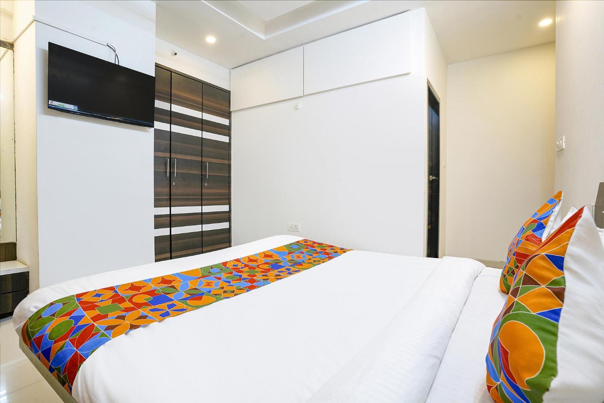 Fabhotel Shree Balaji Apartment Bombaim Exterior foto