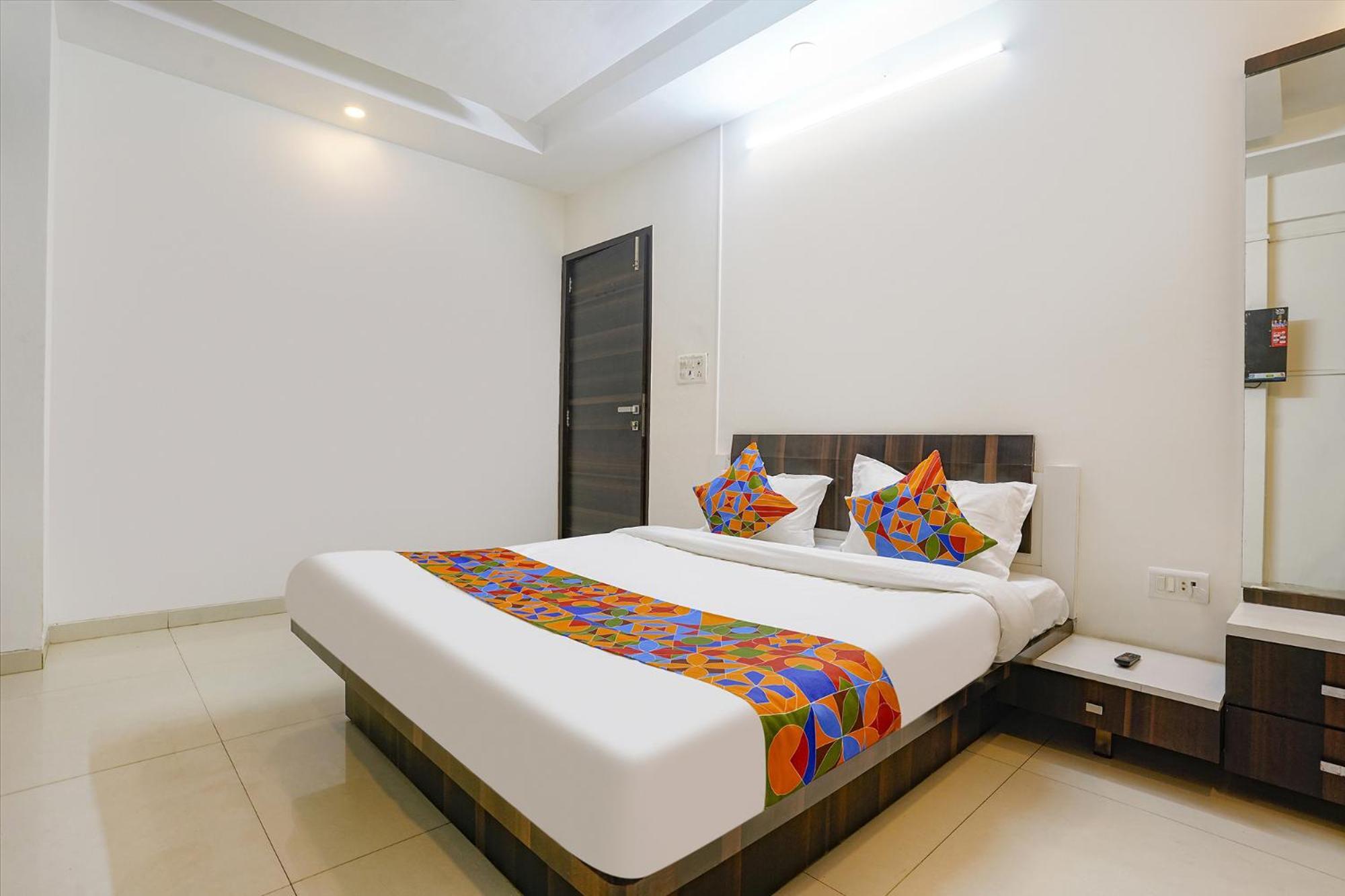 Fabhotel Shree Balaji Apartment Bombaim Exterior foto
