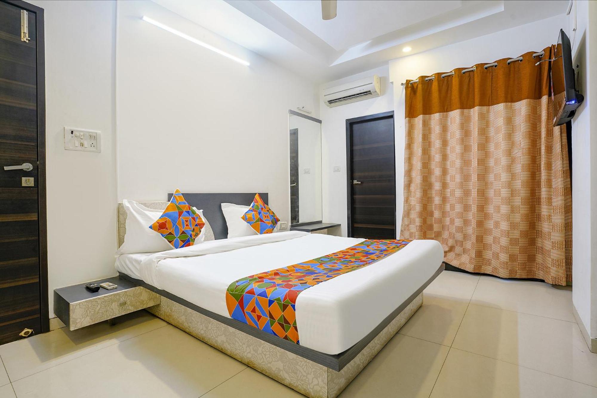 Fabhotel Shree Balaji Apartment Bombaim Exterior foto