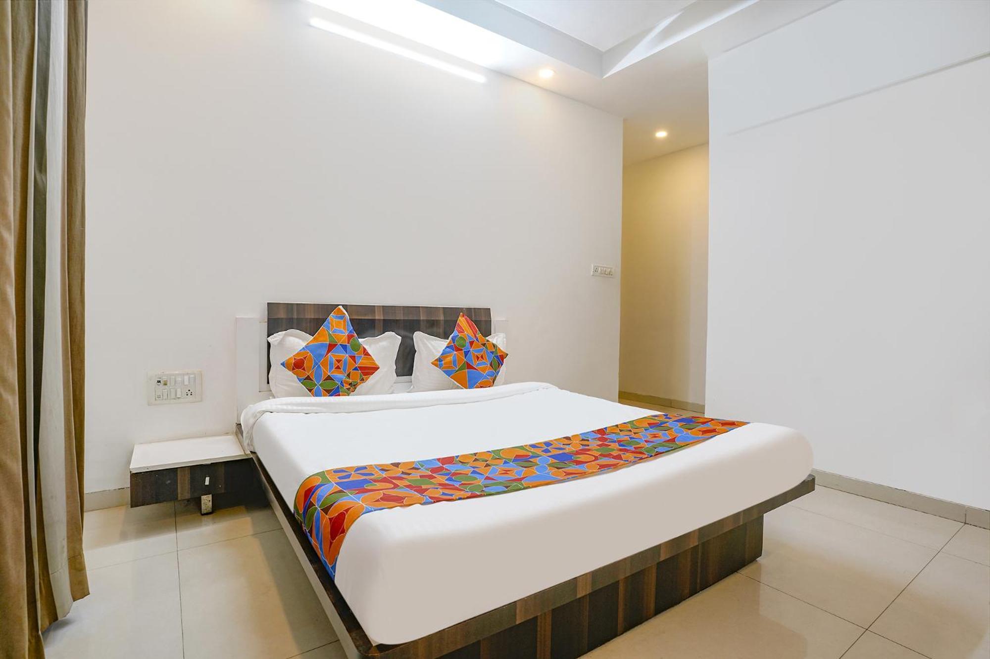 Fabhotel Shree Balaji Apartment Bombaim Exterior foto