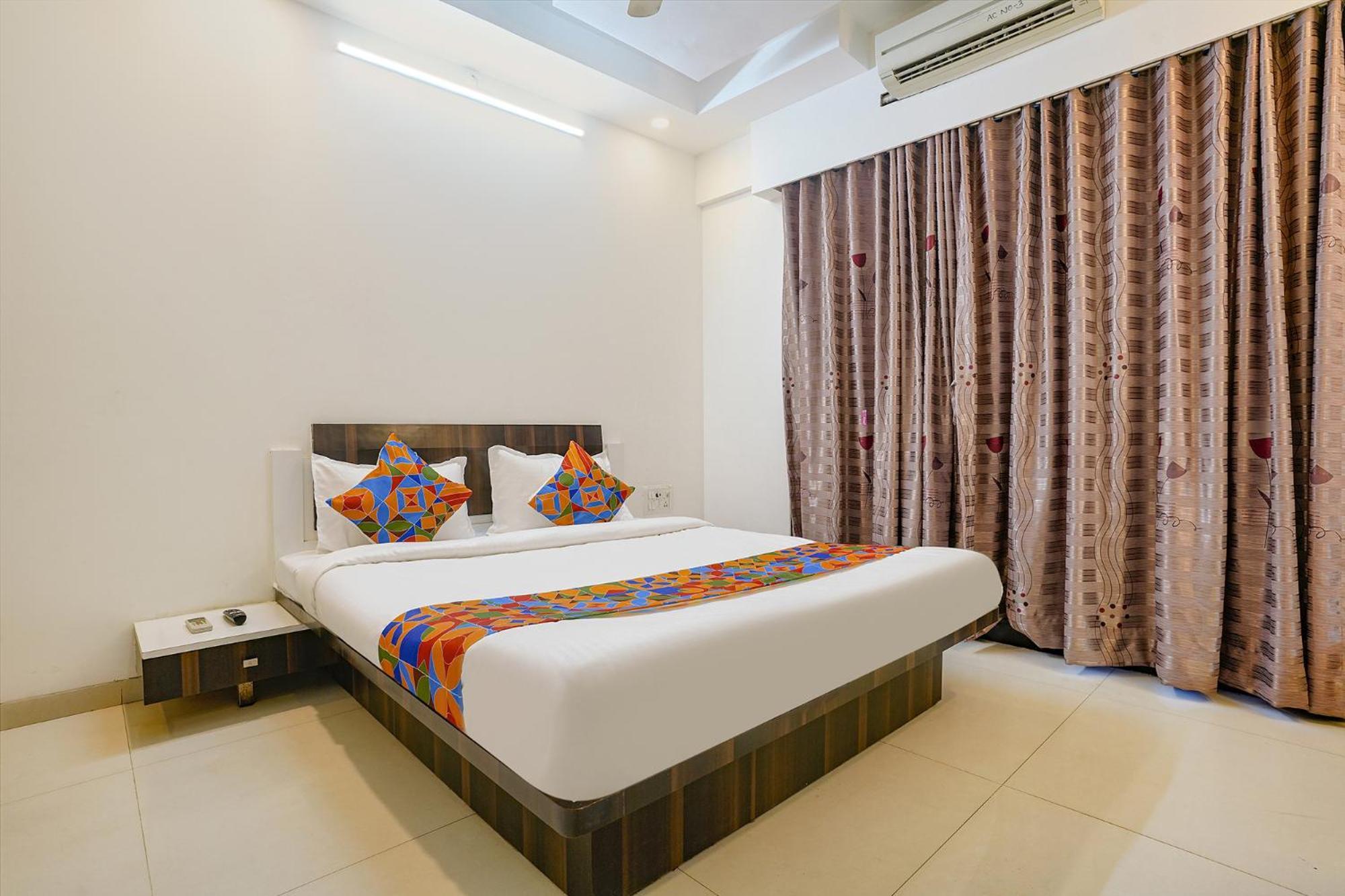 Fabhotel Shree Balaji Apartment Bombaim Exterior foto
