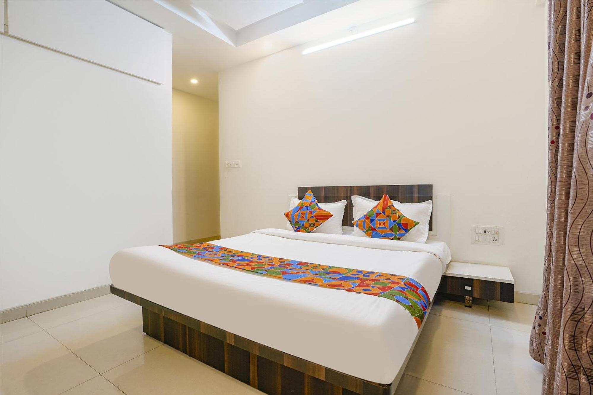 Fabhotel Shree Balaji Apartment Bombaim Exterior foto