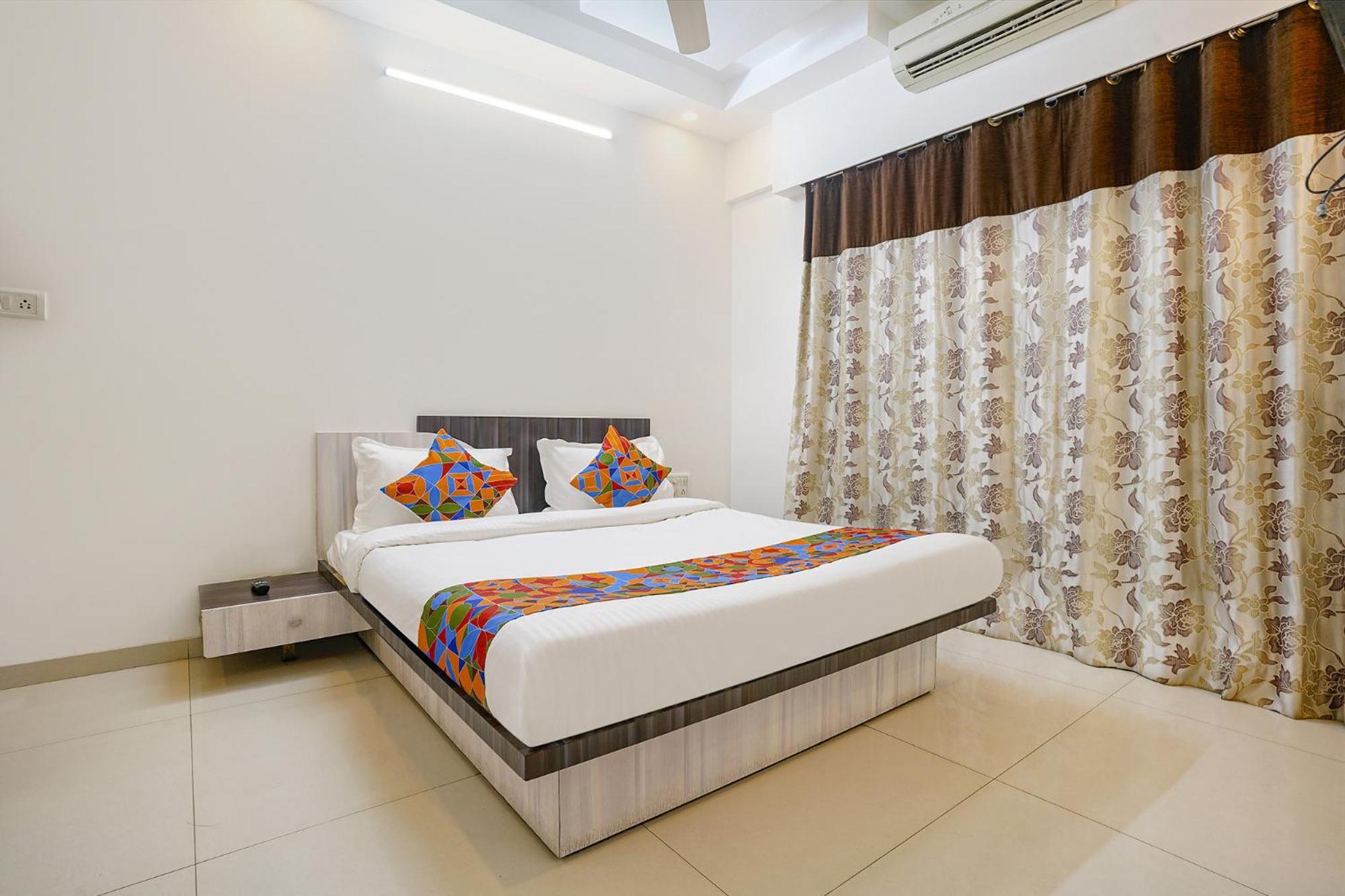 Fabhotel Shree Balaji Apartment Bombaim Exterior foto