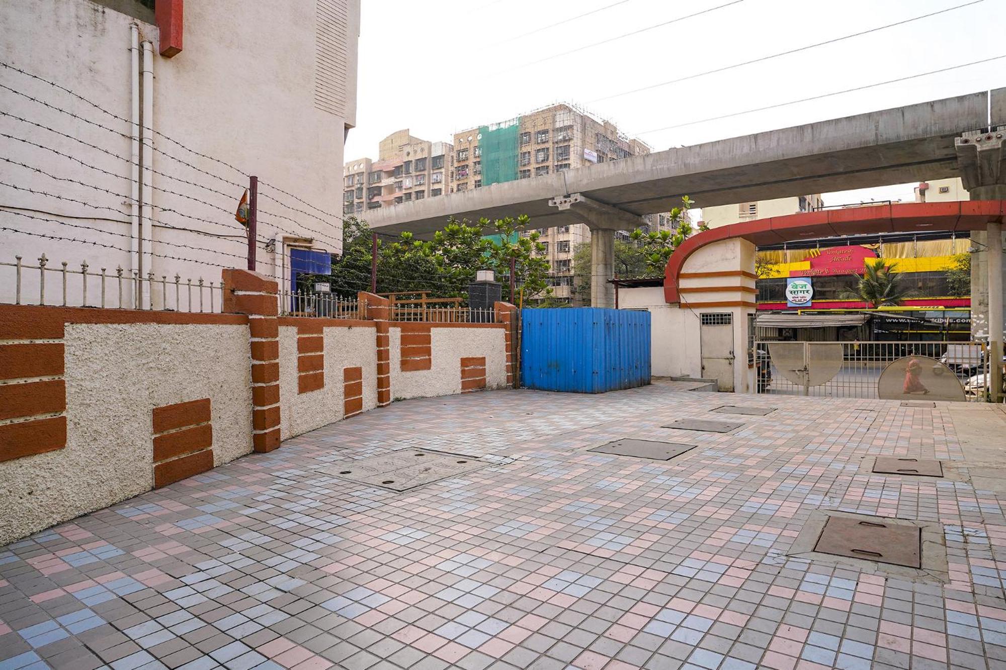 Fabhotel Shree Balaji Apartment Bombaim Exterior foto