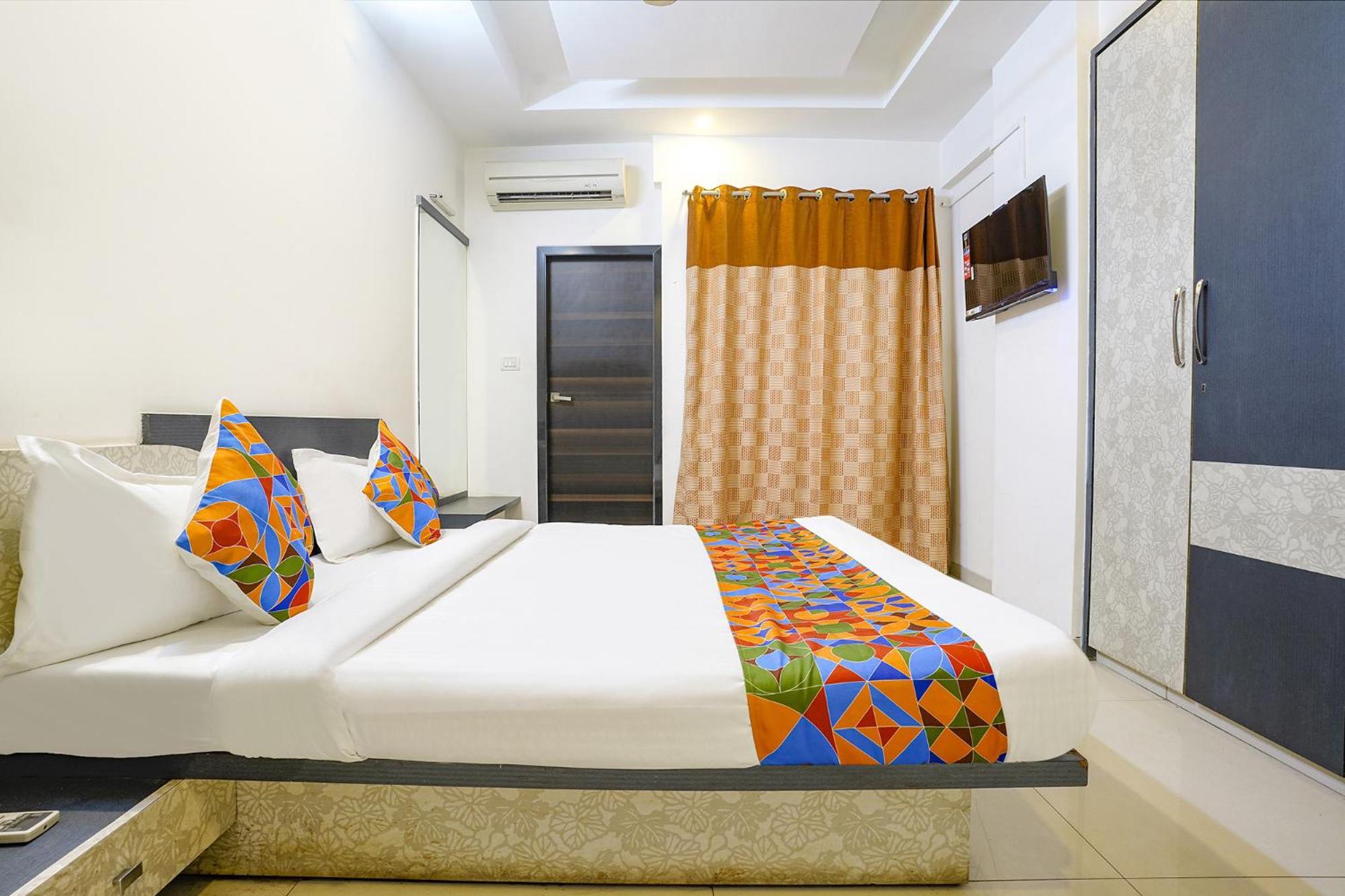 Fabhotel Shree Balaji Apartment Bombaim Exterior foto