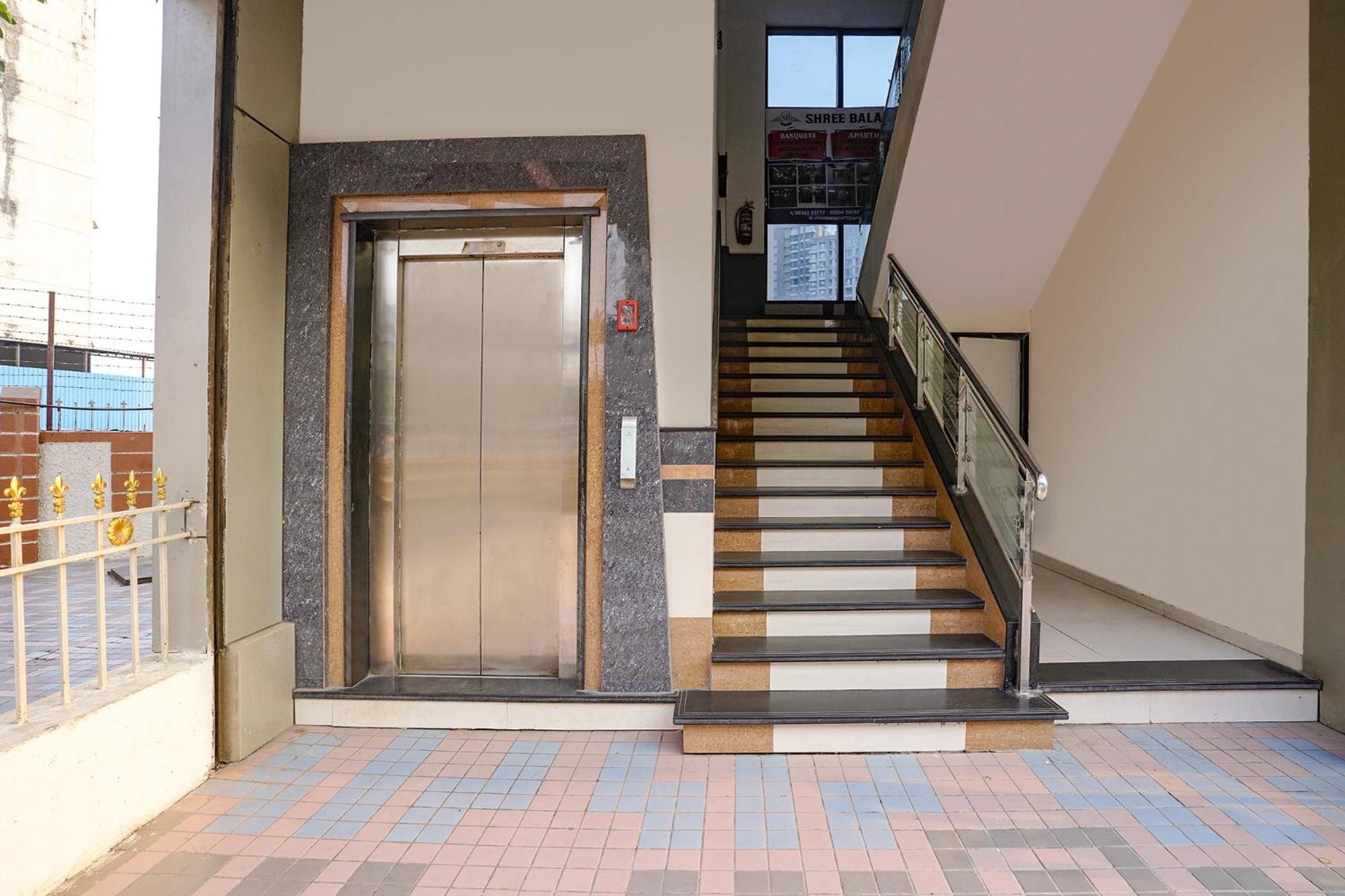 Fabhotel Shree Balaji Apartment Bombaim Exterior foto